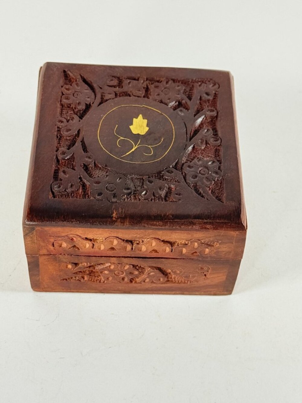 Vintage Ornate Wooden Hand Carved Hinged Trinket Jewelry Box w/Floral Inlay 4x4